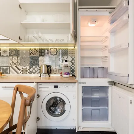 Stylish Place Near The Apartment *