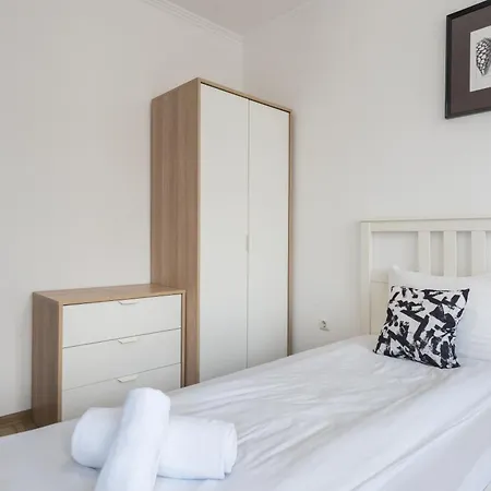 Apartment Stylish Place Near The