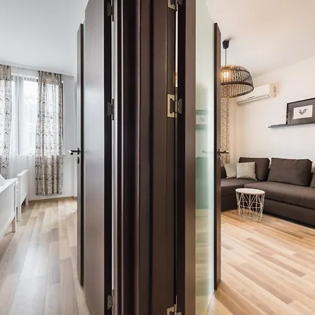 Апартамент Stylish Place Near The *