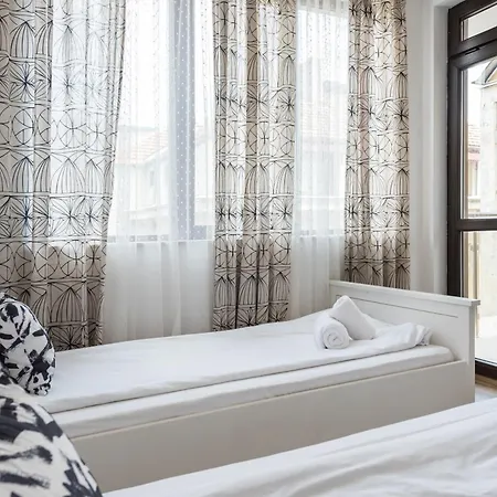 Stylish Place Near The Варна
